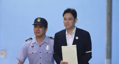 Заместник-директор на Samsung влиза в затвора за 5 години Заместник-директор на Samsung влиза в затвора за 5 години