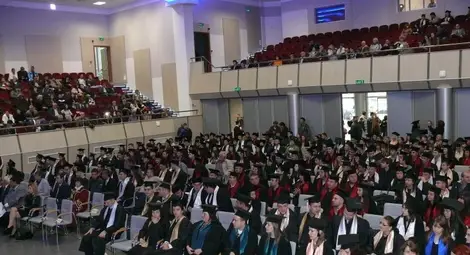 69 отличници са гордостта на Випуск 2014 на Алма матер