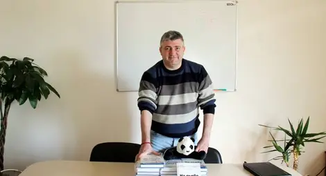 Русенецът с бургаско сърце и софийски адрес, който говори езика на &bdquo;Чичко Гугъл&ldquo;