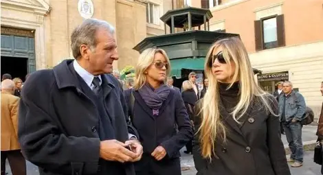 Дъщерята на адвоката на Сергей Антонов: Снимах филм за секса след раждането на децата /галерия/