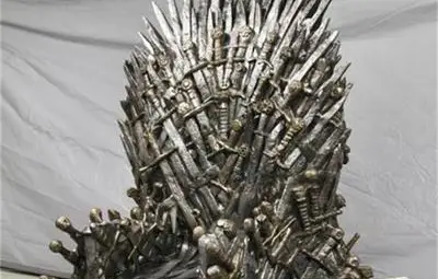 Търновци първи посрещат трона от сериала Game of Thrones