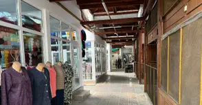 Довършват преустройството на стари магазини на Централния пазар