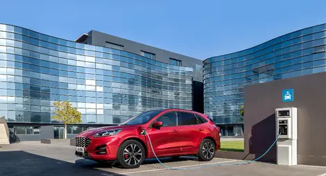 Новият Ford Kuga Plug-In Hybrid е най-продаваният плъгинхибрид в Европа