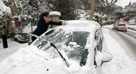 Четири грешки при размразяване на колата през зимата