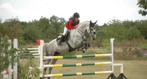 Зам.областен управител трети на турнир по конен спорт Зам.областен управител трети на турнир по конен спорт