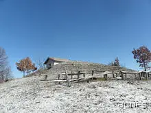 Камбаните на затрупан с пръст храм "бият" в село край Благоевград Камбаните на затрупан с пръст храм "бият" в село край Благоевград