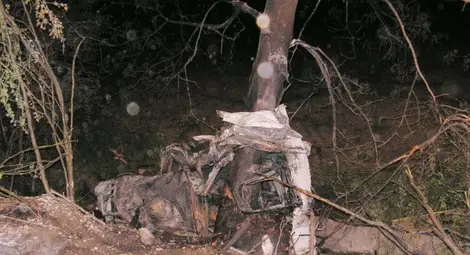 Трима изгоряха при пожар след зловеща катастрофа край Разград Трима изгоряха при пожар след зловеща катастрофа край Разград