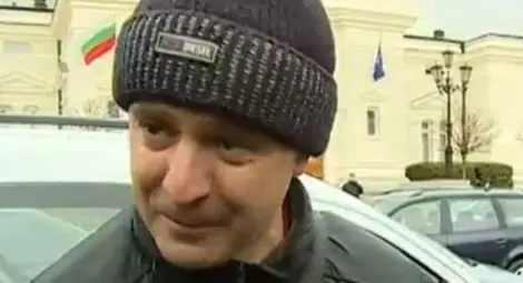 Активист на "Атака": Да ни раздадат автоматите, ние знаем какво да правим