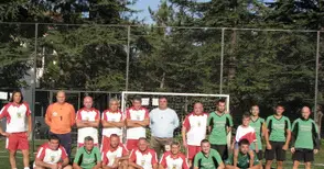 Ветерани отбелязаха с мач юбилея на футбола в Ценово