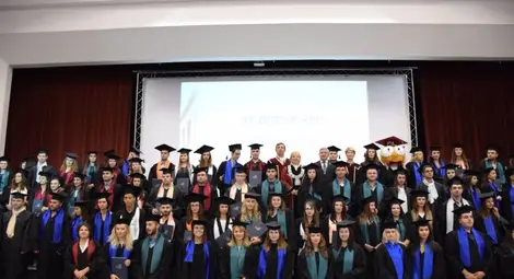 15 пълни отличници във  випуск 2017 на университета