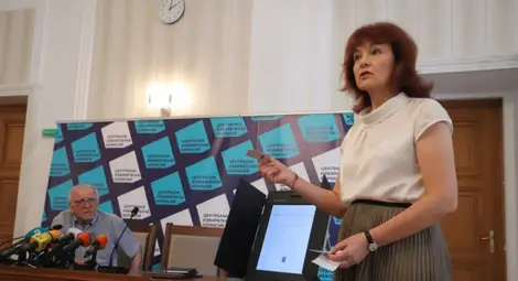 ЦИК: Машините за гласуване работят и при 0, и при 45 градуса