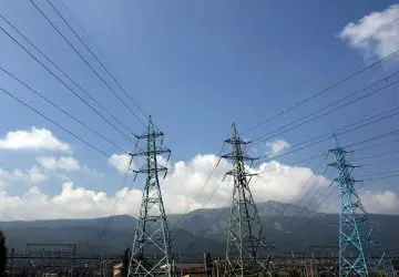 Милиарден заем поддържа "евтиния ток", но неясно докога