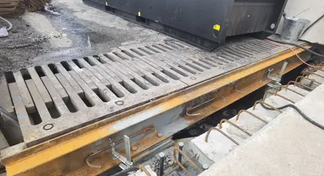 167 стоманобетонни панела тежащи колкото близо 500 автомобила са изработени досега за ремонта на Дунав мост при Русе