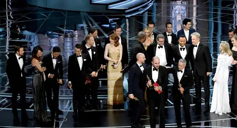 Огромен гаф на финала на "Оскар"-ите с най-добрия филм