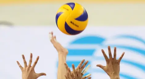 Волейболистите със загуба от „звездите“ на Горна Малина Волейболистите със загуба от „звездите“ на Горна Малина