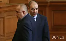 Борисов остава само с един гард