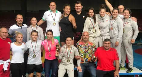 Боркините на &bdquo;Юнак&ldquo; обраха всичко на държавното в Ловеч