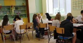 Бъдещите гимназисти подават документи от 16 юни