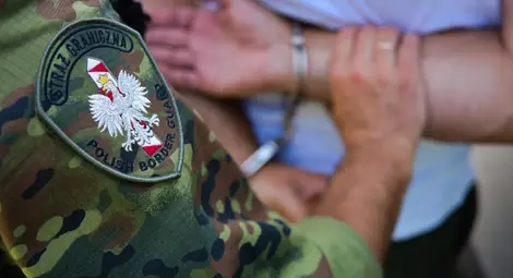 Арестуваха българи с фалшиви негативни тестове за COVID-19