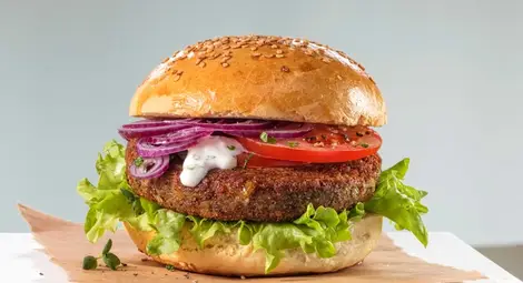 Защо бащите дават на децата повече нездравословна храна