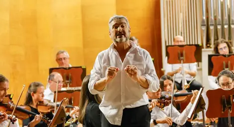 Стоян Стоянджов на 40-годишния си творчески юбилей: Не е останал без следа моят труд и обич към публиката