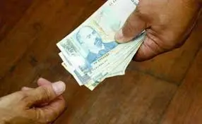 Баба остави 3500 лева  до Паметника на свободата