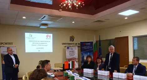 Русенският университет и "Хуауей Технолоджис България" подписаха меморандум за сътрудничество по проект "Роботилница"