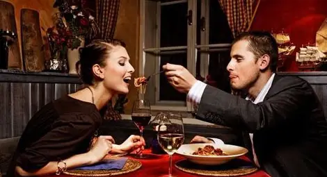 Ще имате интимна вечеря? Не поднасяйте тези храни!