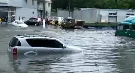 Истински потоп заля Източна Румъния