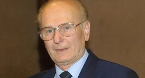 Почина юристът Неделчо Беронов Почина юристът Неделчо Беронов