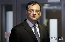 Чешкият експремиер Нечас се ожени за фаталната съветничка, която го свали от власт 