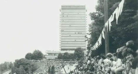 Празници събираха стотици русенци по ската към реката.