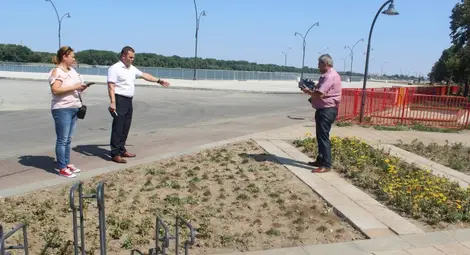 Милков поръча поливна система след оглед на кея в първия си работен ден