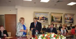 Кристален приз и книга-албум за Игнат Канев от академичната общност