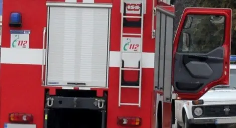 Претоварен румънски камион се запали до разклона за Борово