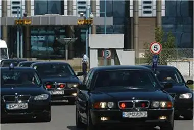 НСО обясни защо купува нови луксозни коли НСО обясни защо купува нови луксозни коли