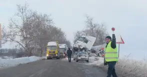Мобилни камери ловят безумците по най-опасния път в България