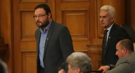 Сидеров и Чуколов сами се отказаха от имунитетите си