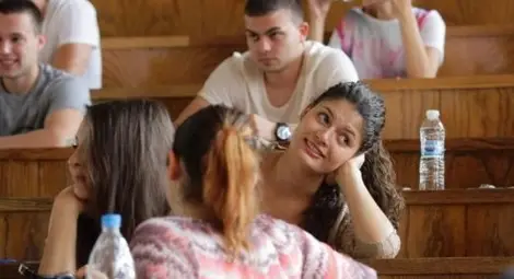 &bdquo;Боржуа&rdquo; и &bdquo;фудбол&rdquo; сред ученическите бисери