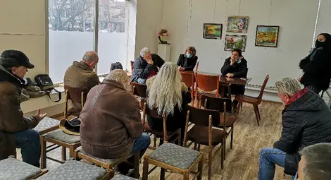 Кандидати за народни представители от листата на коалиция &bdquo;БСП за България&ldquo; в Русе разговаряха с членове на Дружеството на художниците