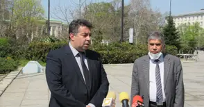 Галин Григоров и заместникът му Валентин Колев са с Ковид-19