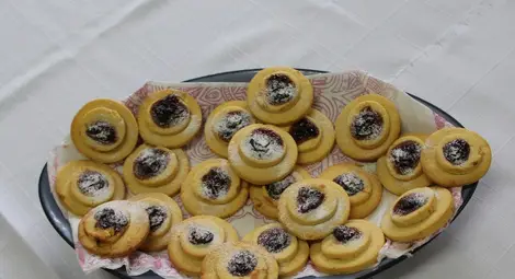 В кухнята на Обретенови: Сладки рецепти, история и памет в учебната практика на ПГ по туризъм - Русе