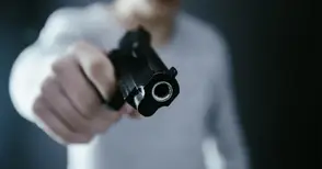 17-годишен рани с пневматичен пистолет 20-годишен при нощно нападение в Русе