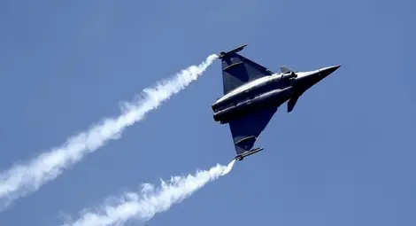 Франция е нанесла първите си въздушни удари срещу Ислямска държава