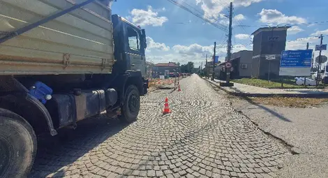 Започна реконструкция на водопроводи в гр. Две могили и с. Басарбово Започна реконструкция на водопроводи в гр. Две могили и с. Басарбово
