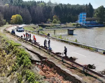 Пътят през дигата на езерото в Николово ще бъде отворен за автомобили на 27 март, каза заместник-кметът на Русе Никола Лазаров