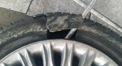 Запълниха по тревога дупката убиец по пътя Русе - Бяла