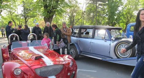 Русе се готви за нов парад на ретро автомобили Русе се готви за нов парад на ретро автомобили