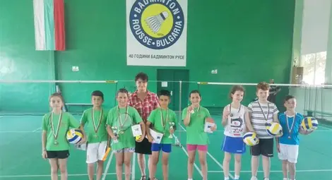 35 бадминтонисти спориха за  купата на ОУ &bdquo;Любен Каравелов&ldquo;
