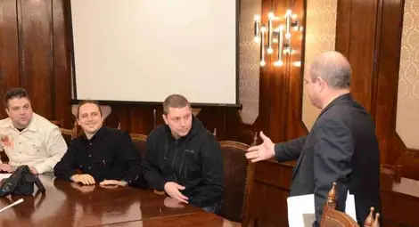 Кметът Пламен Стоилов обеща офис на &bdquo;Русе протестира&ldquo;